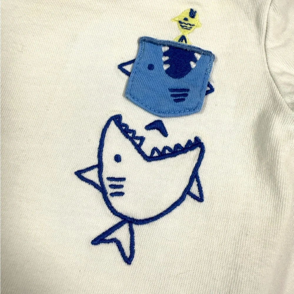 GYMBOREE Baby‎ Graphic Bodysuit 0-3 Months Shark Pocket Print Casual Everyday
